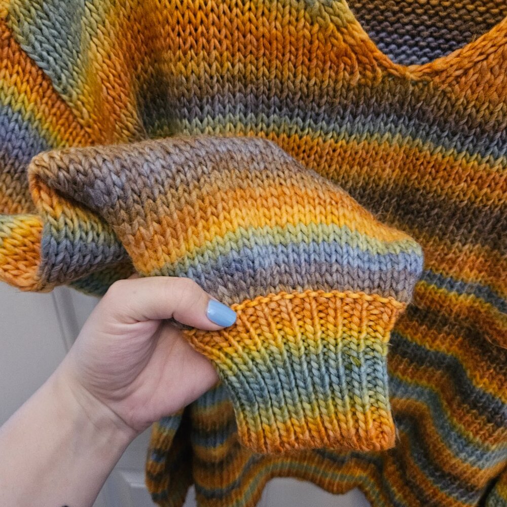 Sweater - Picture 4 of 8
